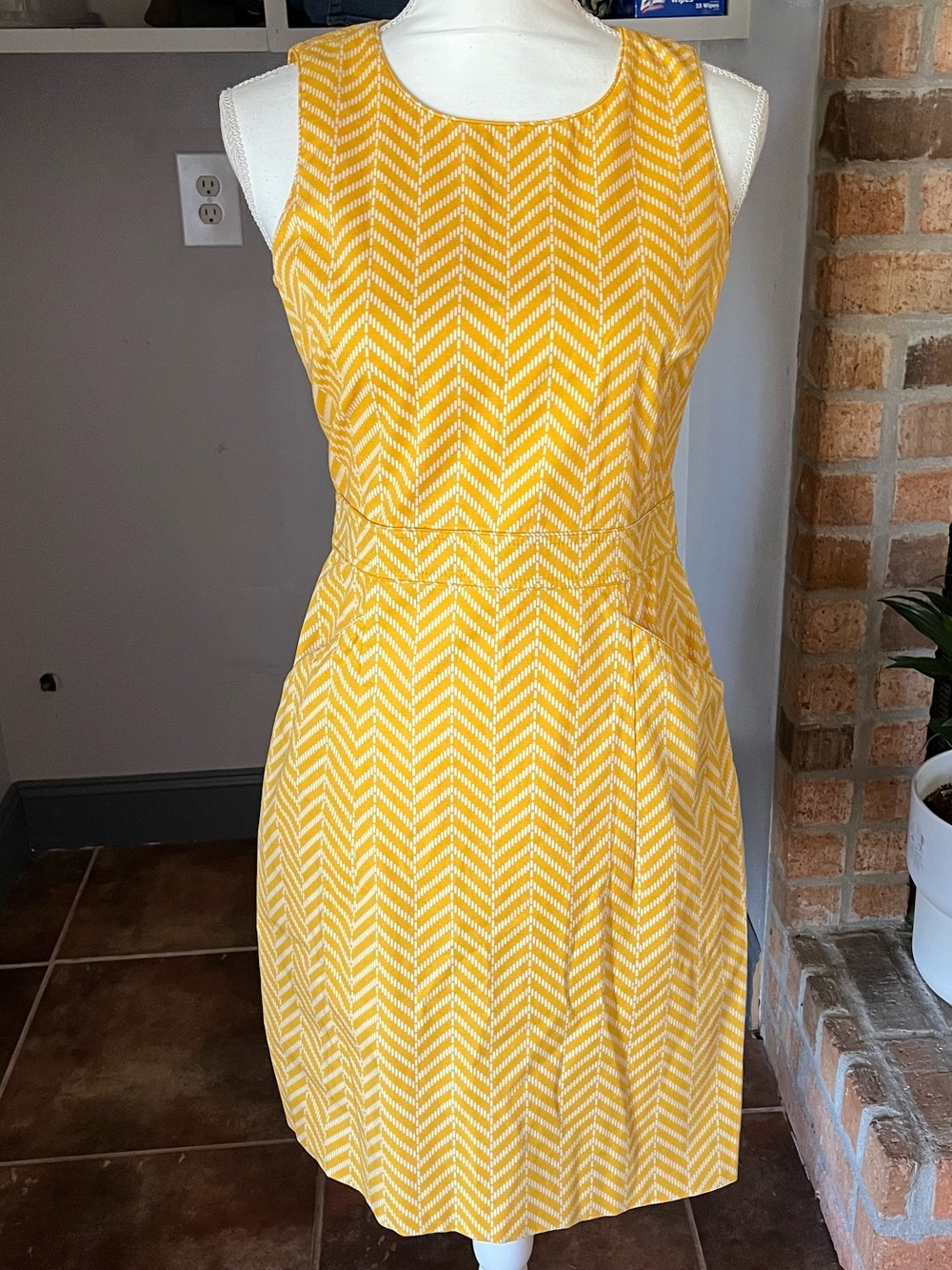 Preppy Coastal Grandmillennial Tory Burch Chevron Fit & Flare Dress Size 4